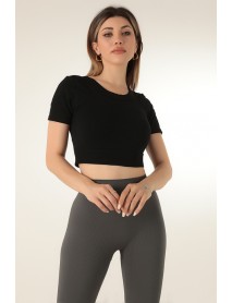 002-000107 DoReMi Seamless Short Sports Crop Black